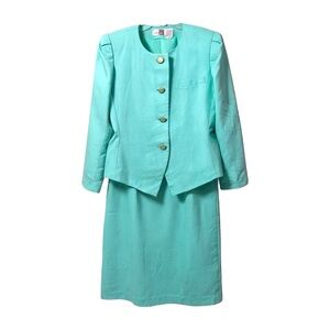 Elegant Women's Mint Blazer and Skirt Set
